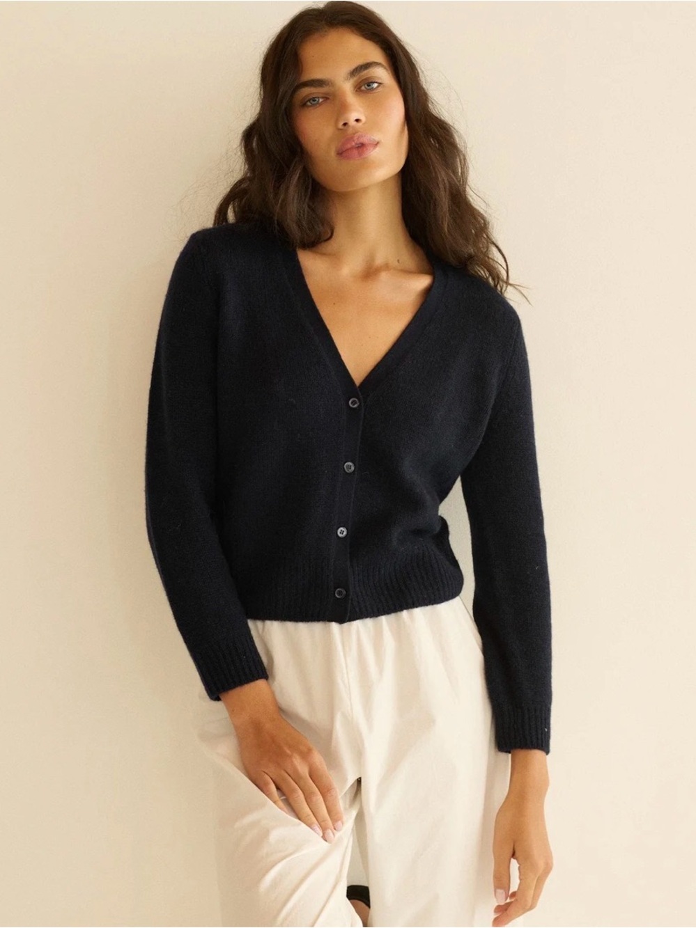 Dôen Cameron cashmere cardigan in navy size M like new